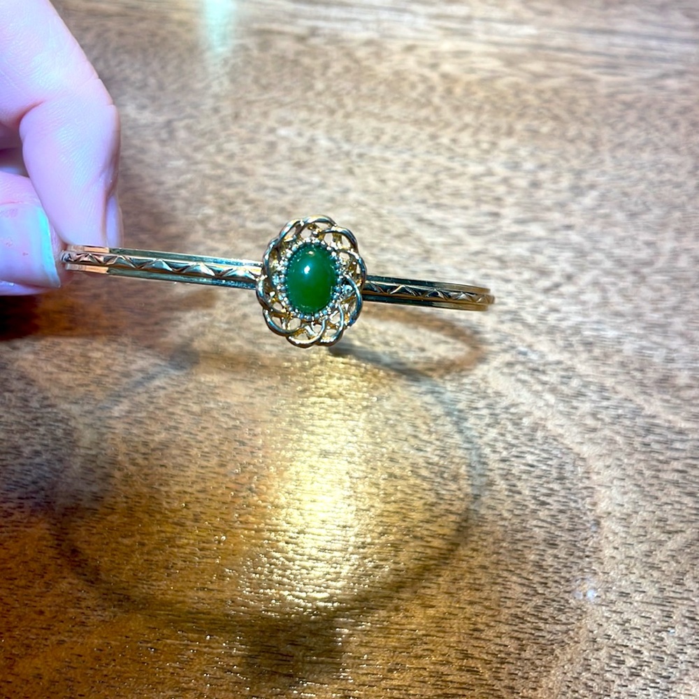 Vintage Dainty Gold Toned Jade Filigree Bangle
